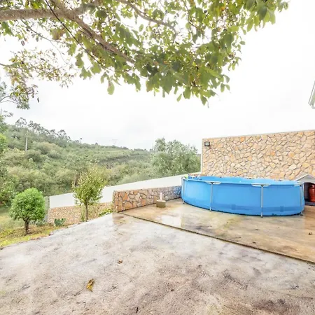 Countryside Paradise In Bucelas