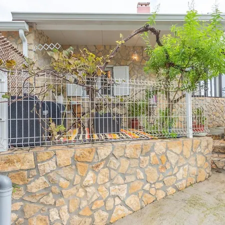 Guest house Countryside Paradise In Bucelas