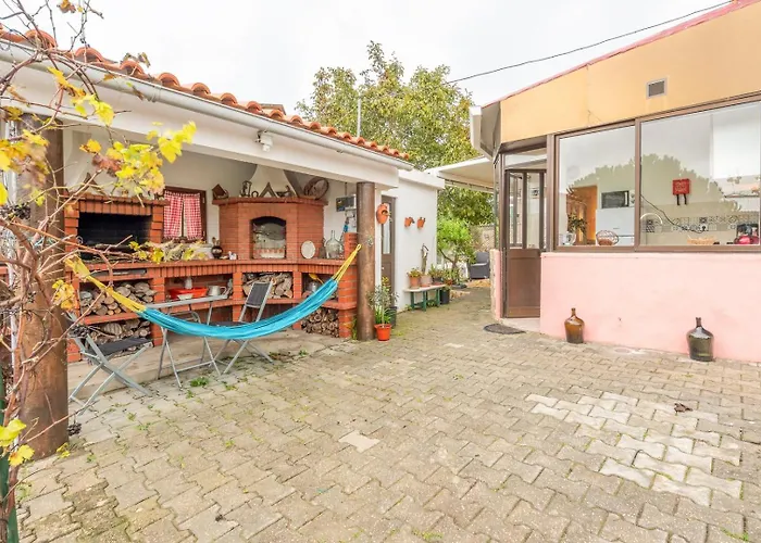 Countryside Paradise In Bucelas
